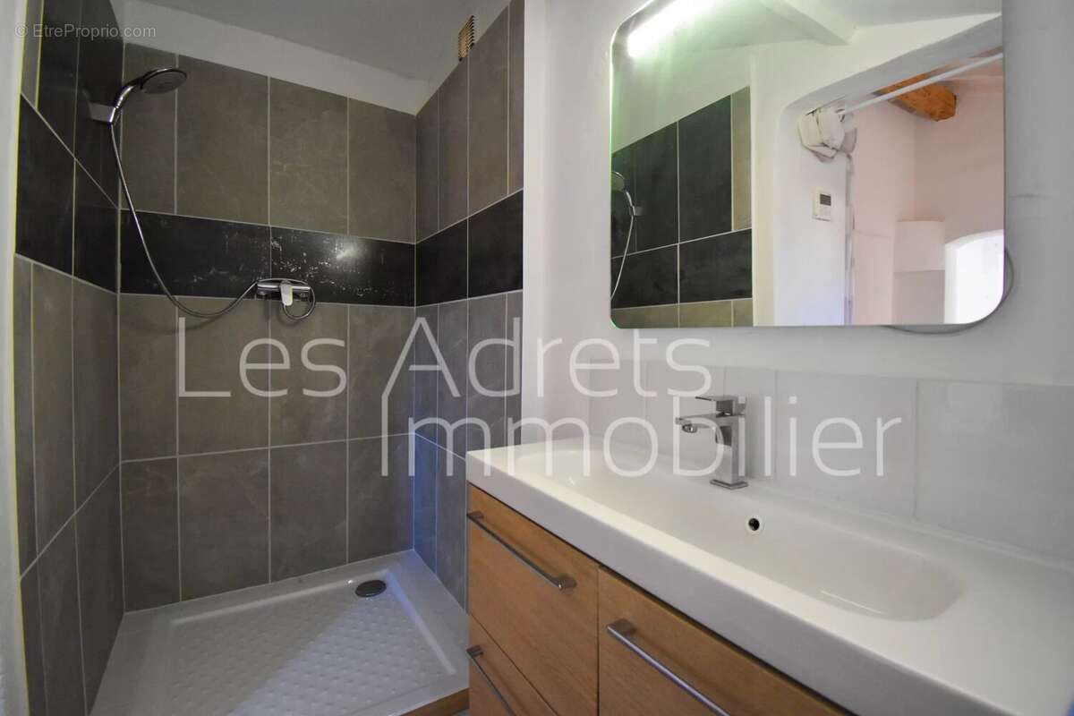 Maison à LES ADRETS-DE-L'ESTEREL