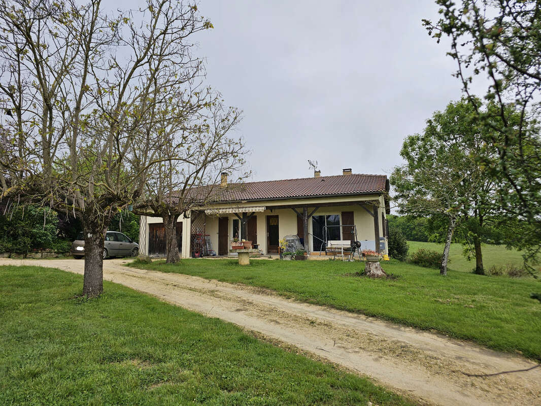 maisons de 315m2  avec 4ha à vendre - photo 17