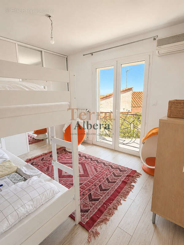 Mas Vermeil   Élégante villa d'architecte avec piscine intérieure, vue Canigou et bureau indépendant et garage - photo 8