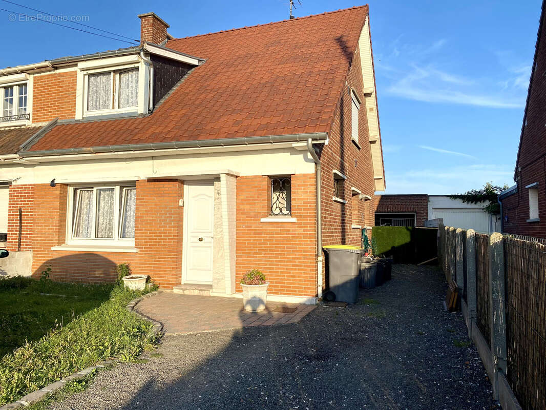 Maison à FAUMONT