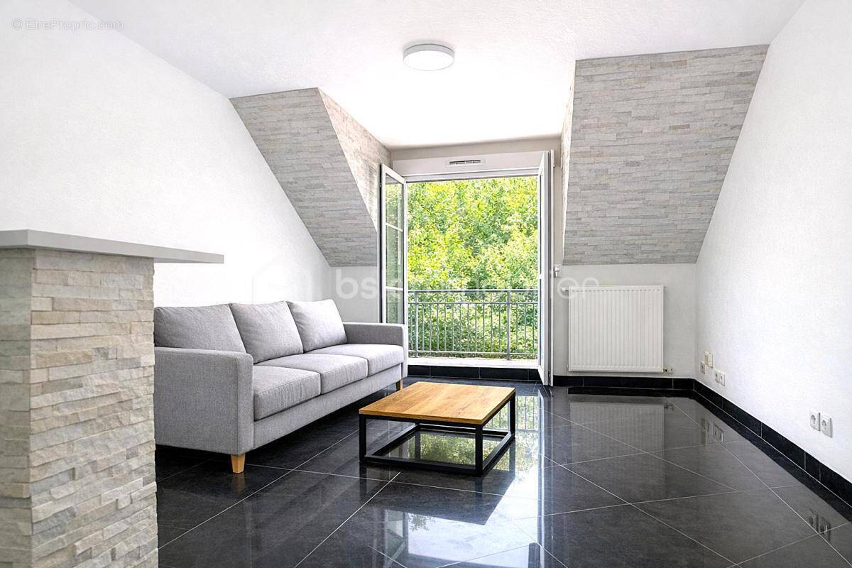 Appartement à QUINCY-VOISINS