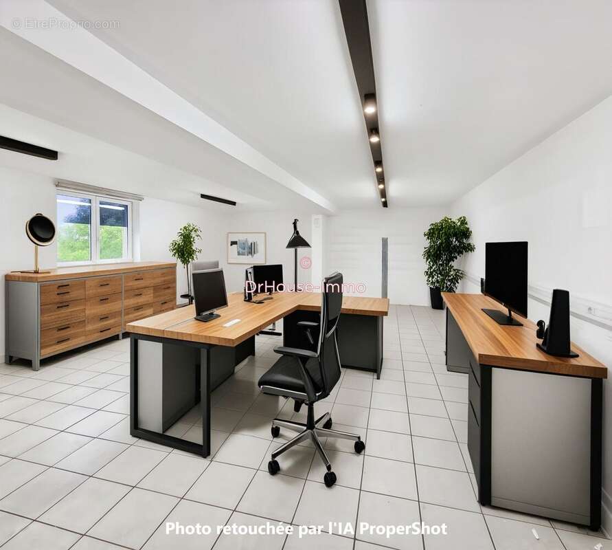 Commerce 336 m² à Montbizot  - photo 7