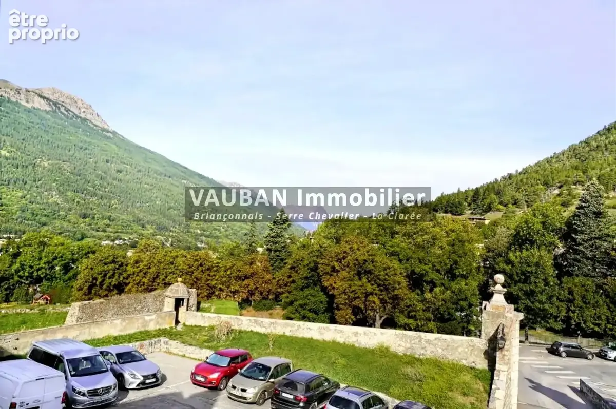Briançon   Immeuble en pleine propriété avec vue sur les remparts de la cité médiévale - photo 3