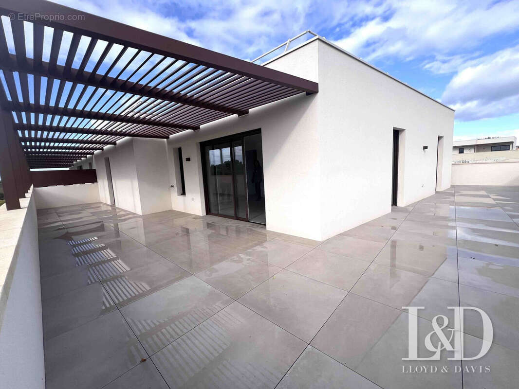 Appartement à CASTRIES