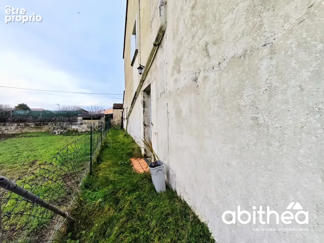 Maison de bourg 95 m2 à rénover - photo 13