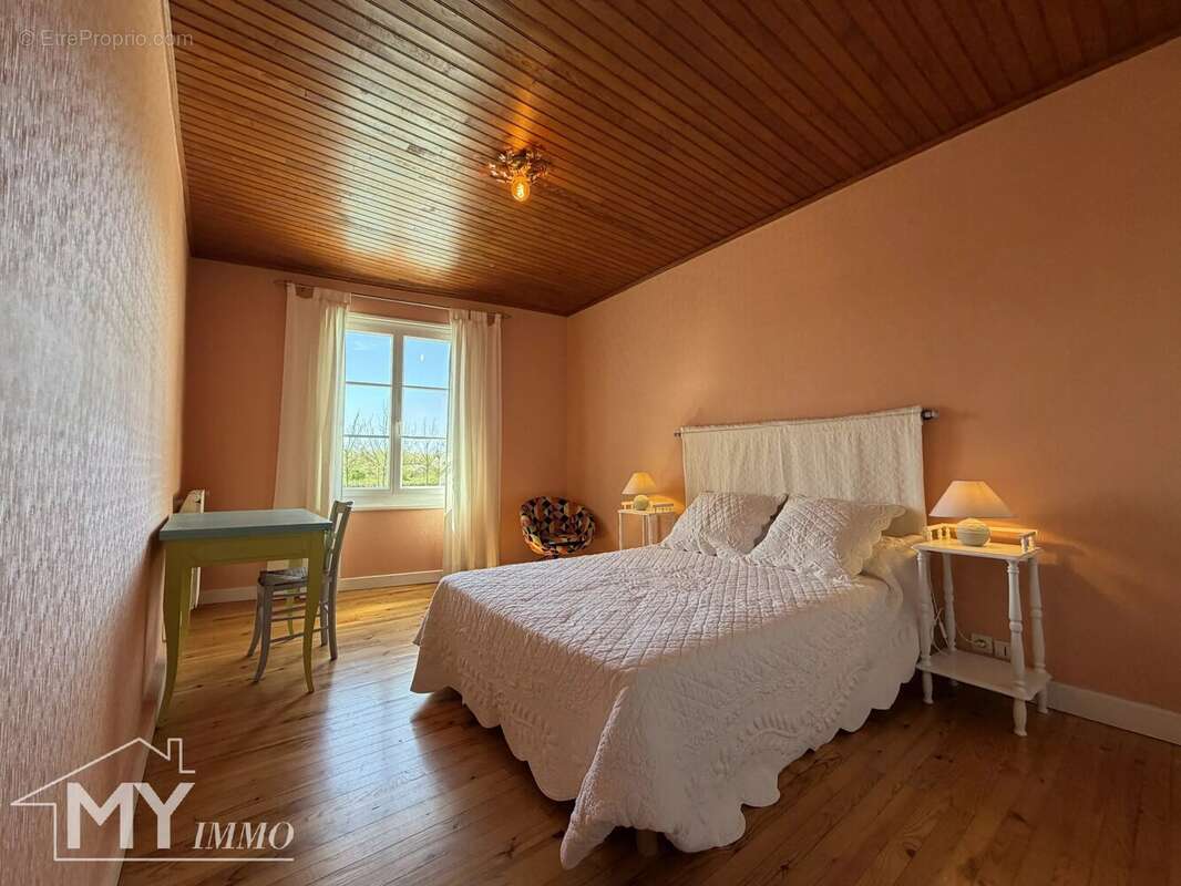 Maison à SAINT-ANTOINE-DE-BREUILH