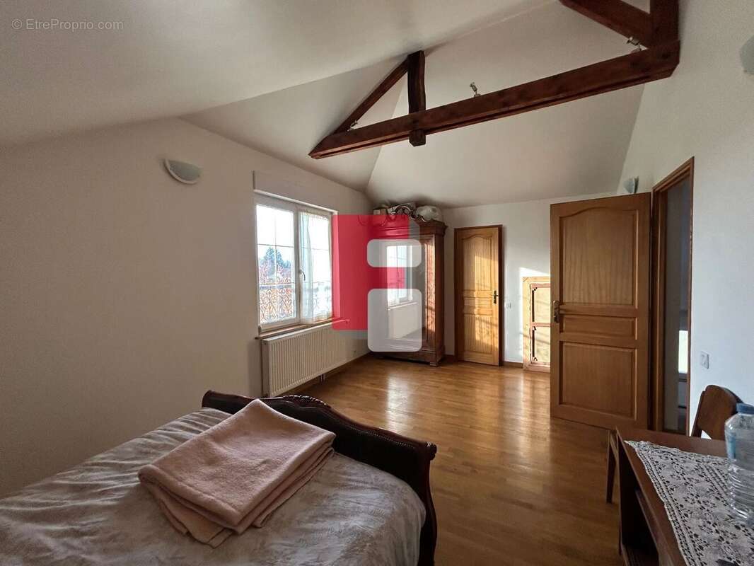 Maison à BREVIANDES