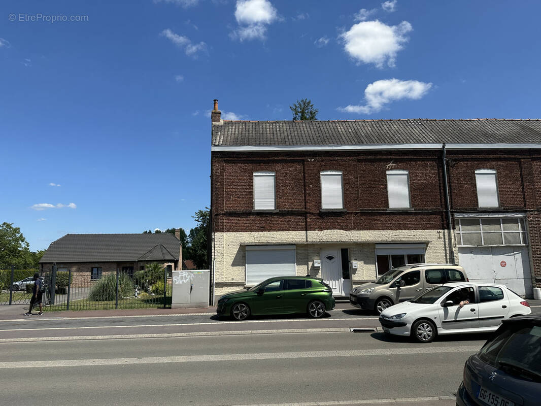 Appartement à CRESPIN