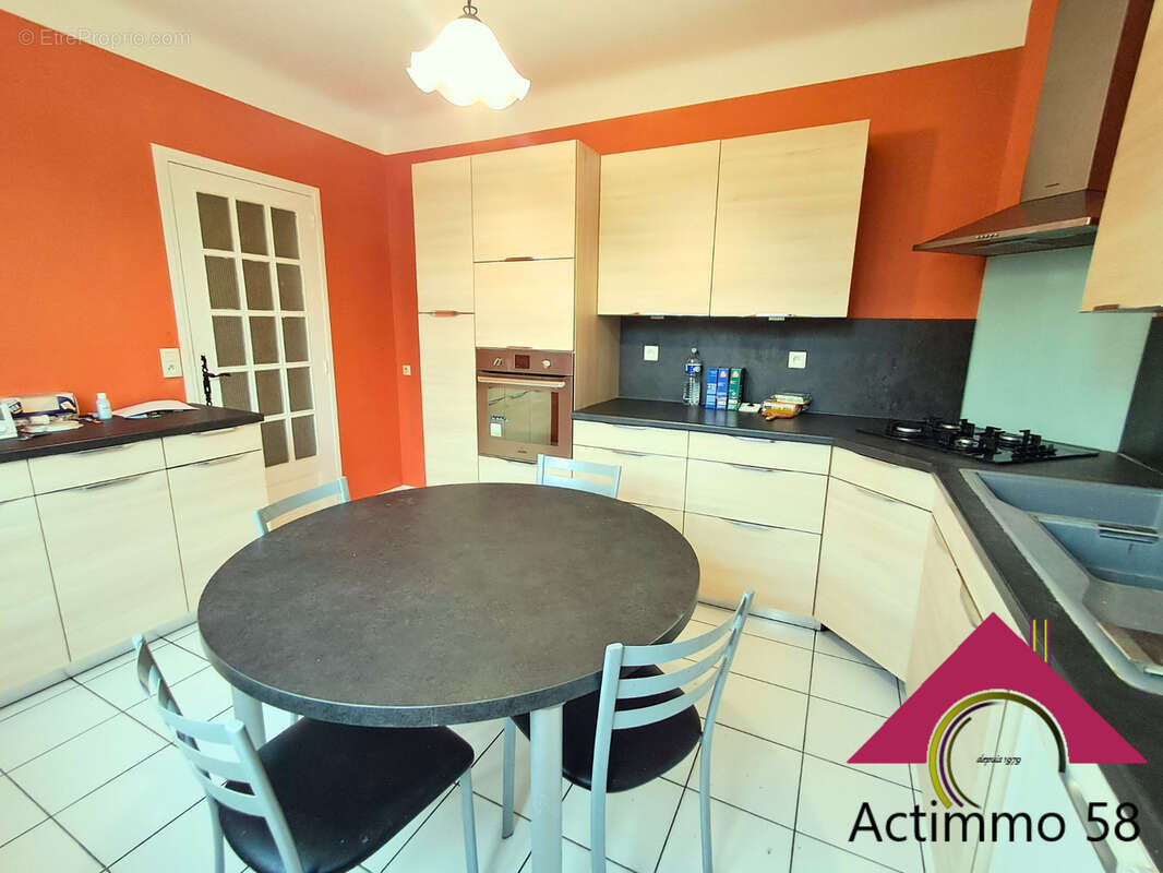 Maison à JOUET-SUR-L&#039;AUBOIS