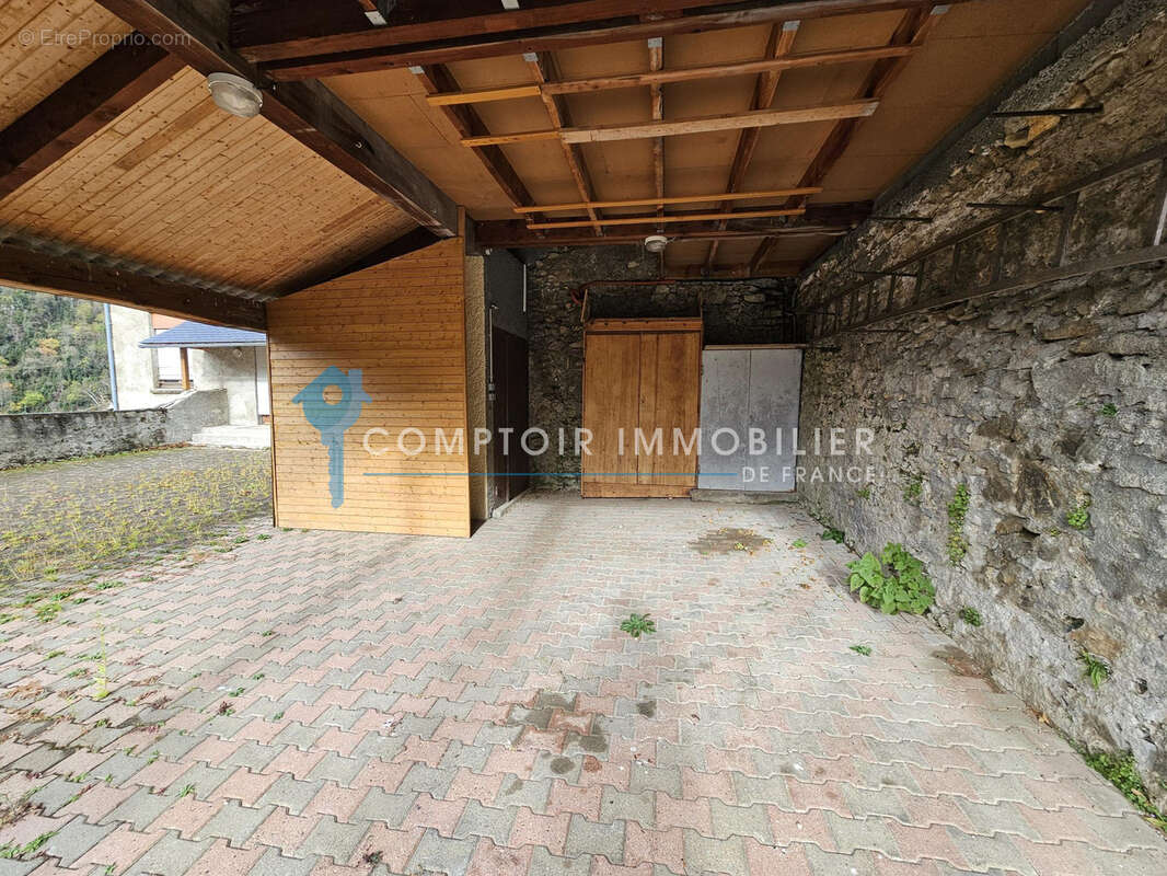 A vendre- Couledoux 31160 (Boutx)- Ancien Monastère de 520 m2 sur belle parcelle - photo 10