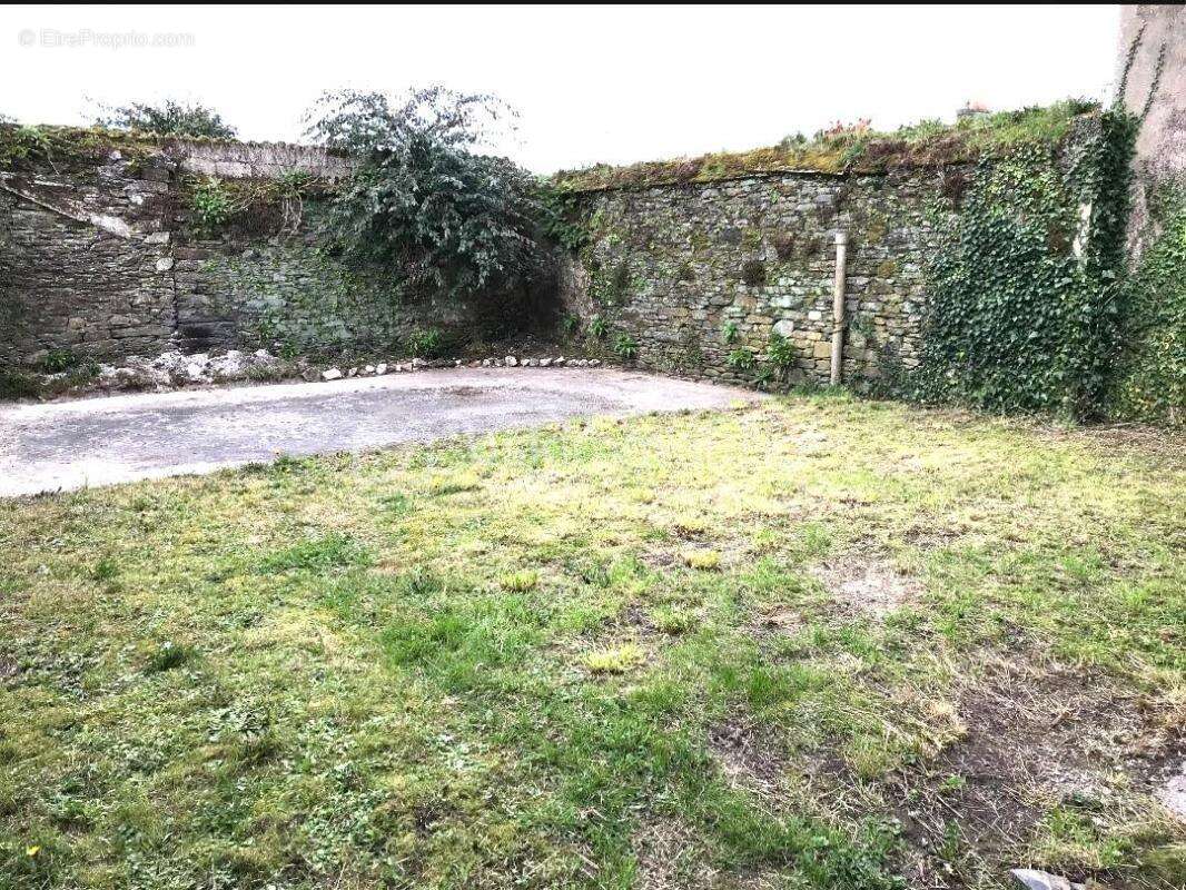 Appartement à CARHAIX-PLOUGUER