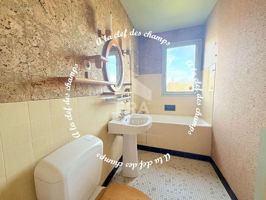 Appartement à BURES-SUR-YVETTE