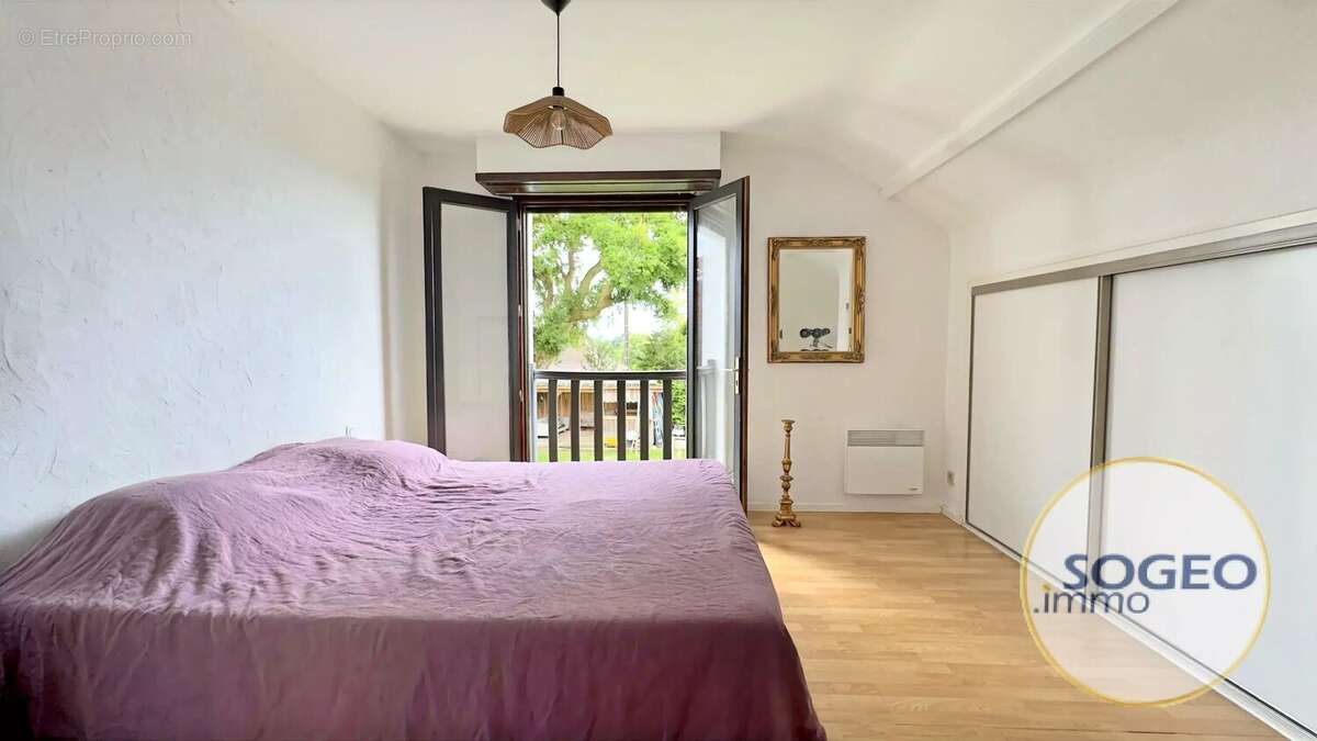 Villa de 160m² sur 3400m² arborés - photo 8