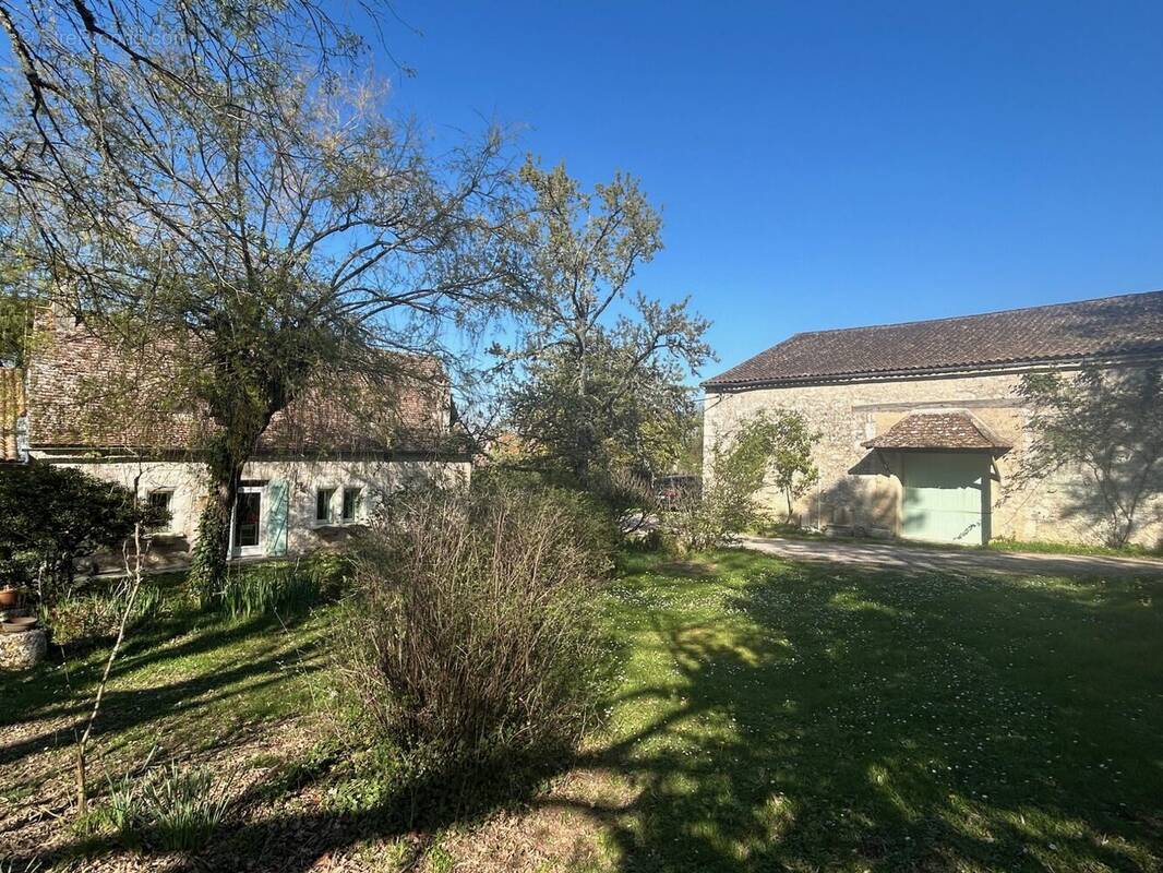 Maison à MONBAZILLAC