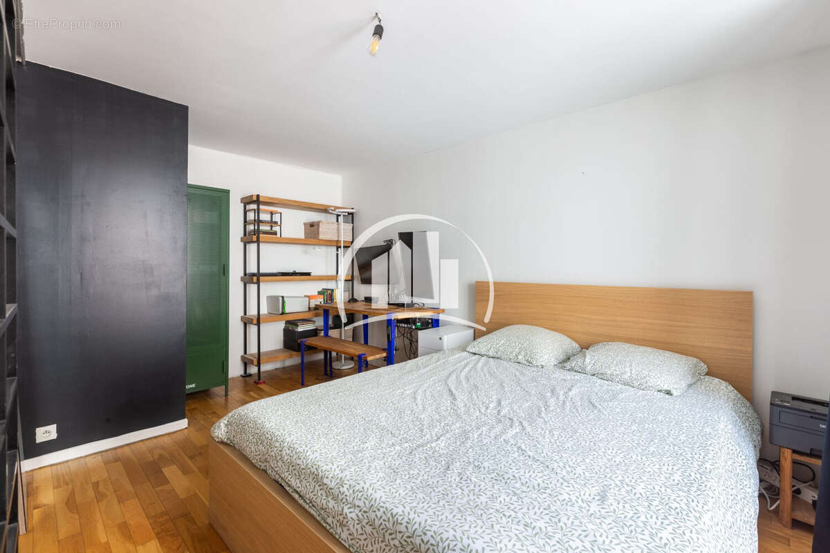 Appartement à PARIS-11E