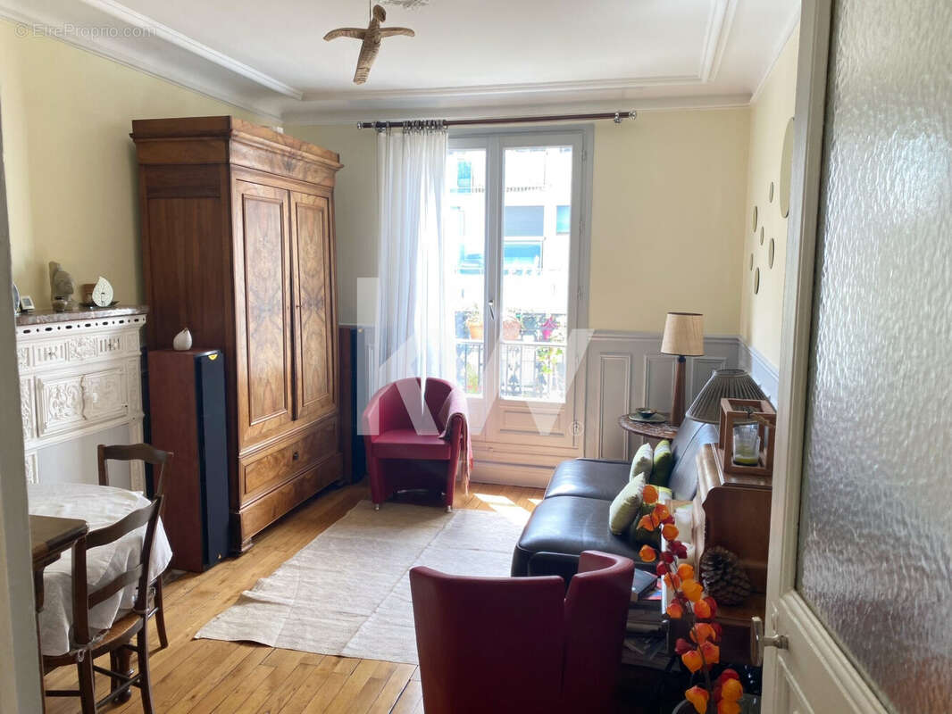 Appartement à PARIS-19E