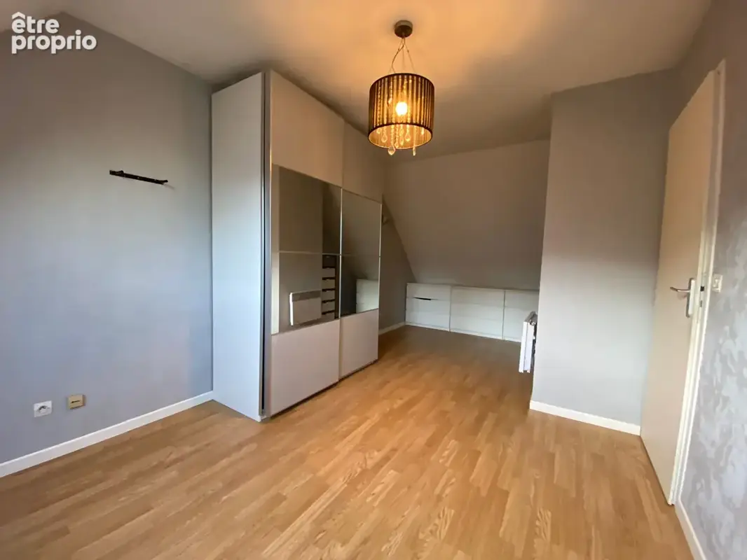 Baisse de prix : maison individuelle avec terrasse et jardin - photo 7