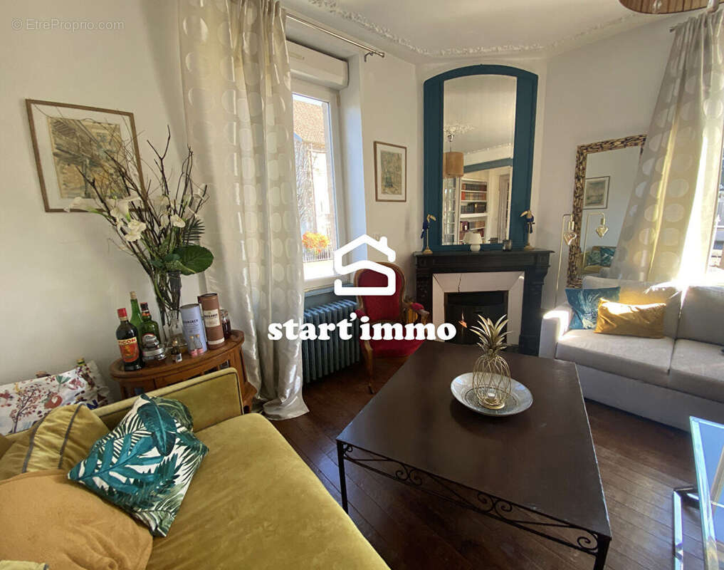 Maison à FOUGEROLLES