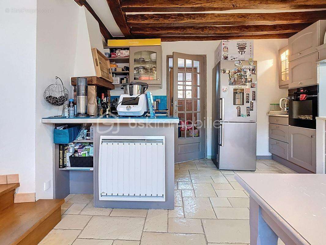 *** Maison de caractère + Appartement 2 pièces indépendant : charme de l'ancien rénové *** - photo 9