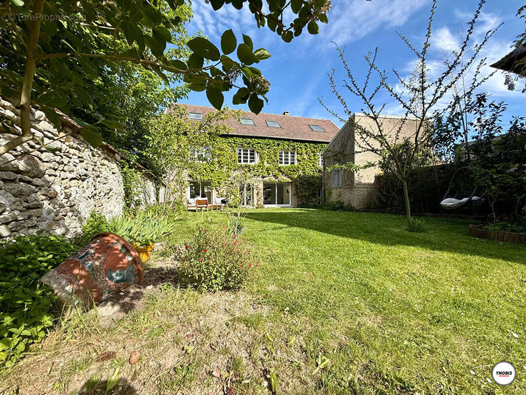 Maison à ROSNY-SUR-SEINE