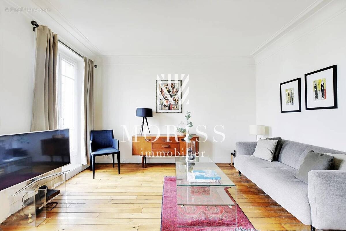 Appartement à PARIS-3E