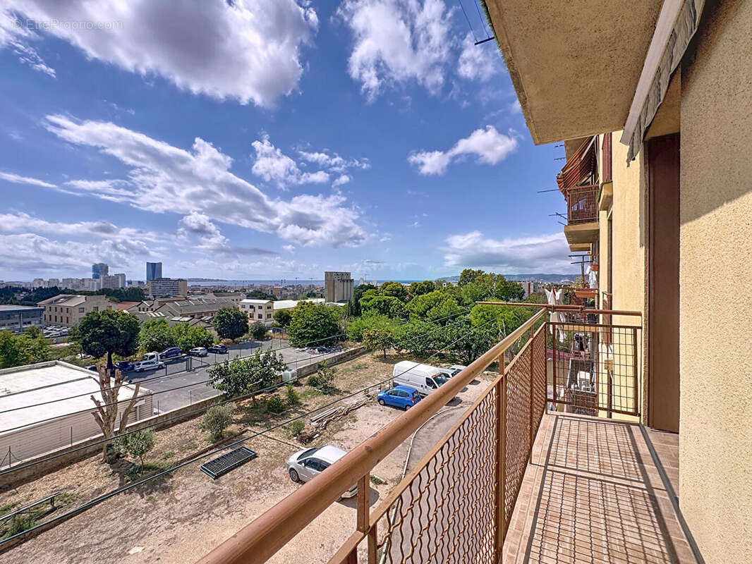 Appartement à MARSEILLE-14E