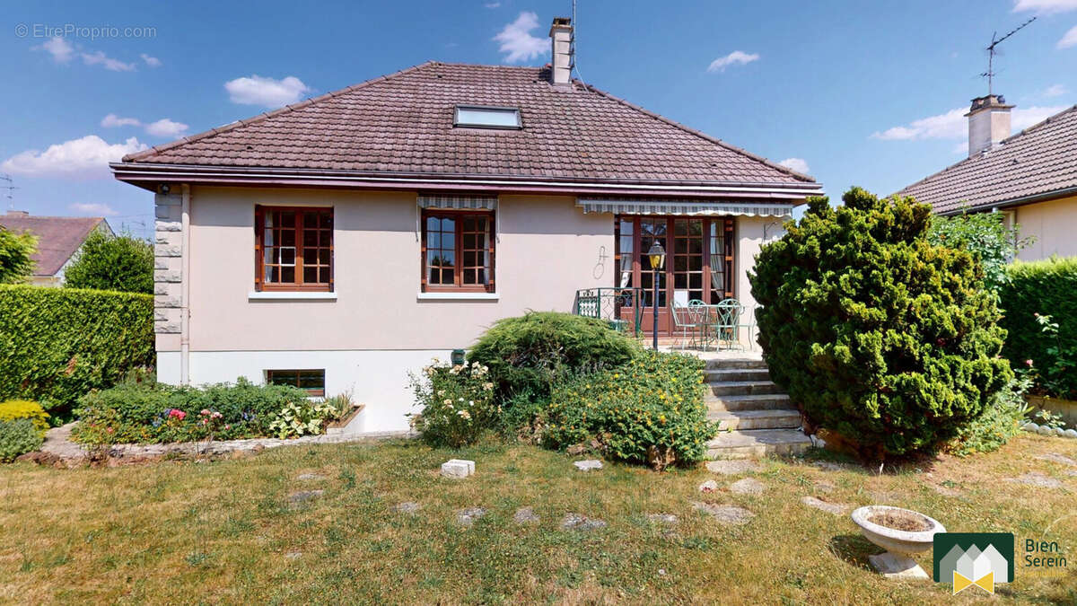 Maison à CHARTRES