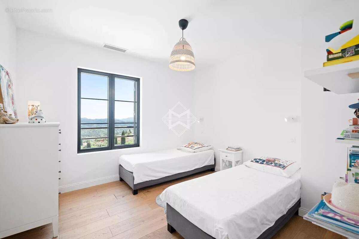 Maison à SPERACEDES