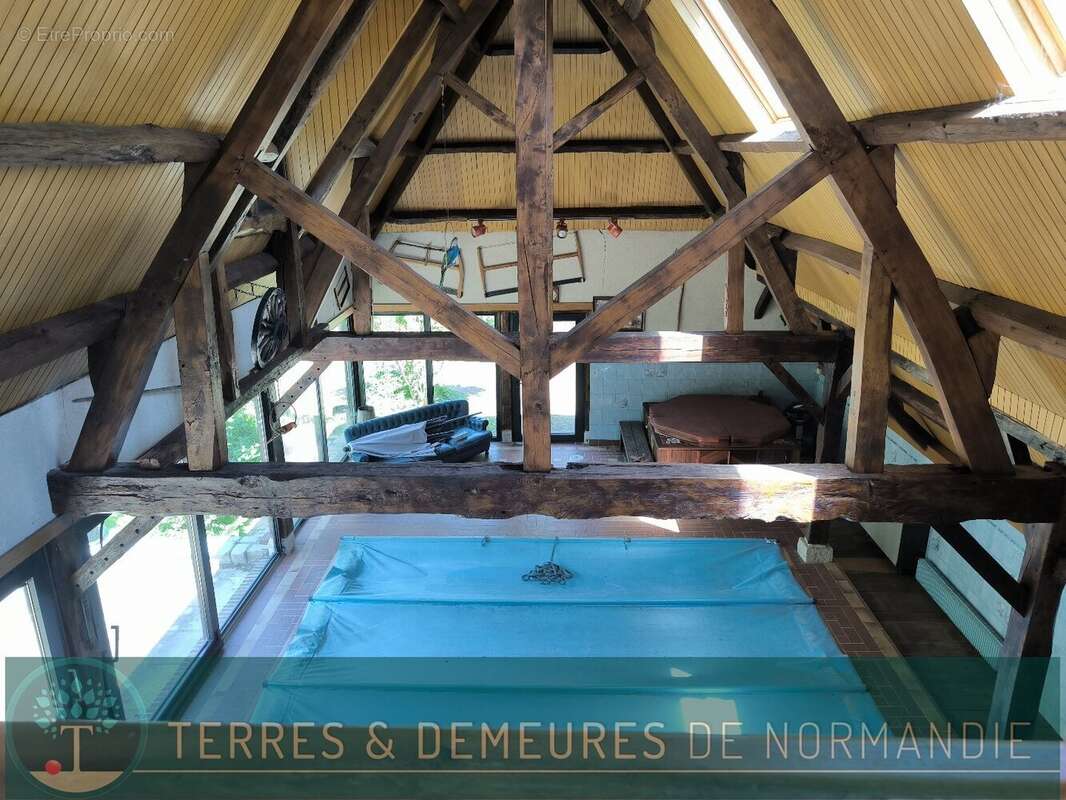 A 5 minutes de beuzeville (27210), magnifique propriete normande avec dependances, piscine interieur et parc de 1.6 hectares. - photo 18