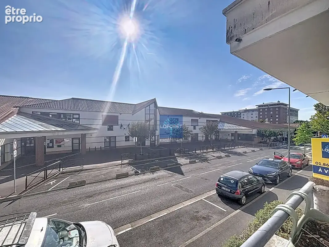 Cergy le haut - appartement 3 pieces et loggia - photo 12