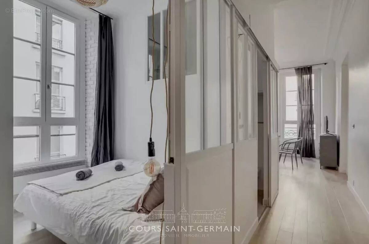 Appartement à PARIS-2E