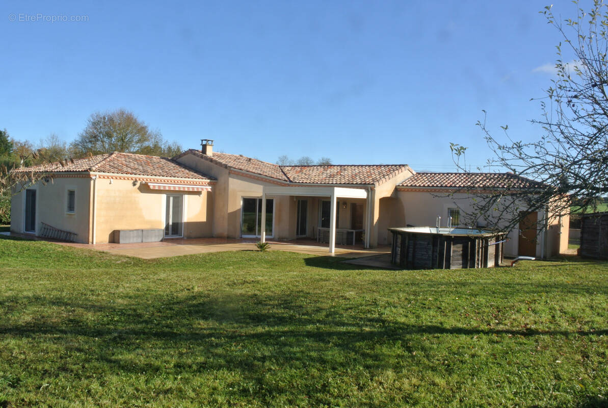 Maison à MIRAMONT-DE-GUYENNE