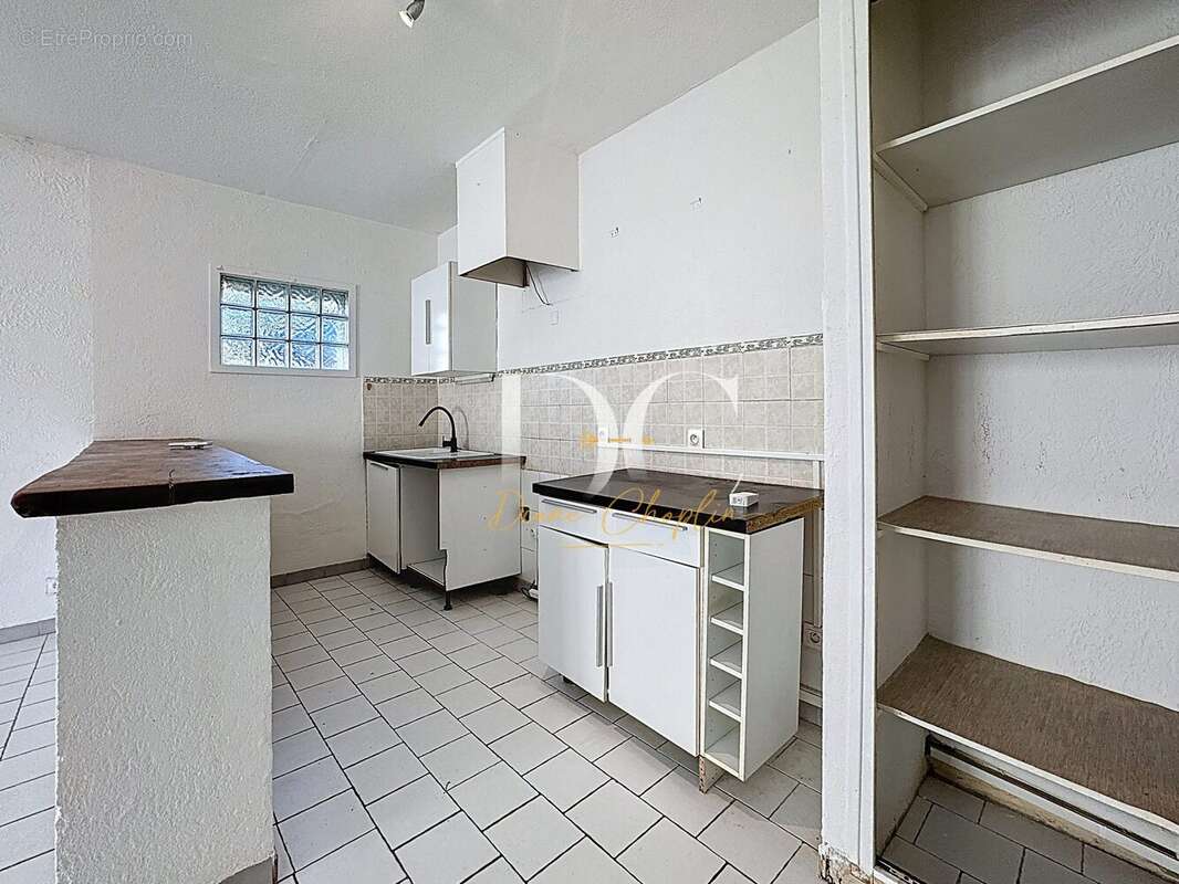 Appartement à MORIERES-LES-AVIGNON