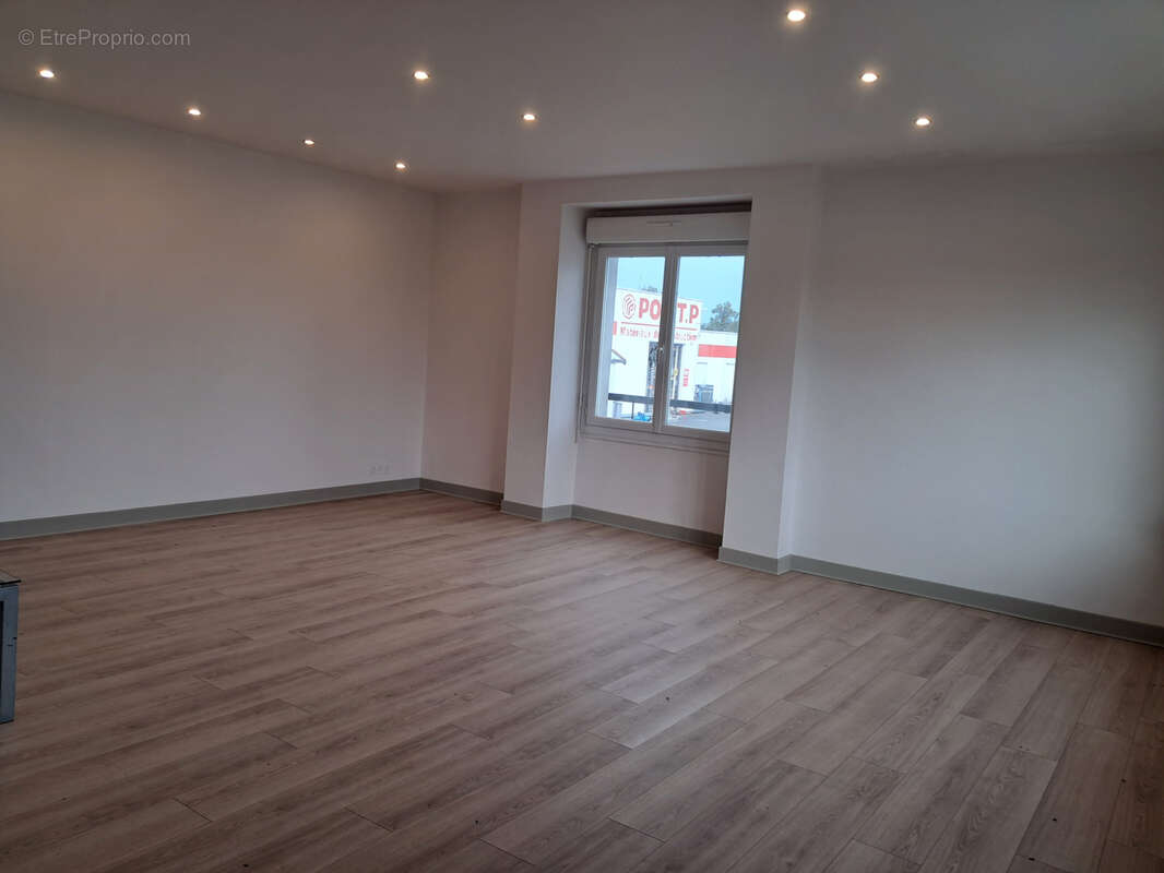 Appartement à LUBERSAC