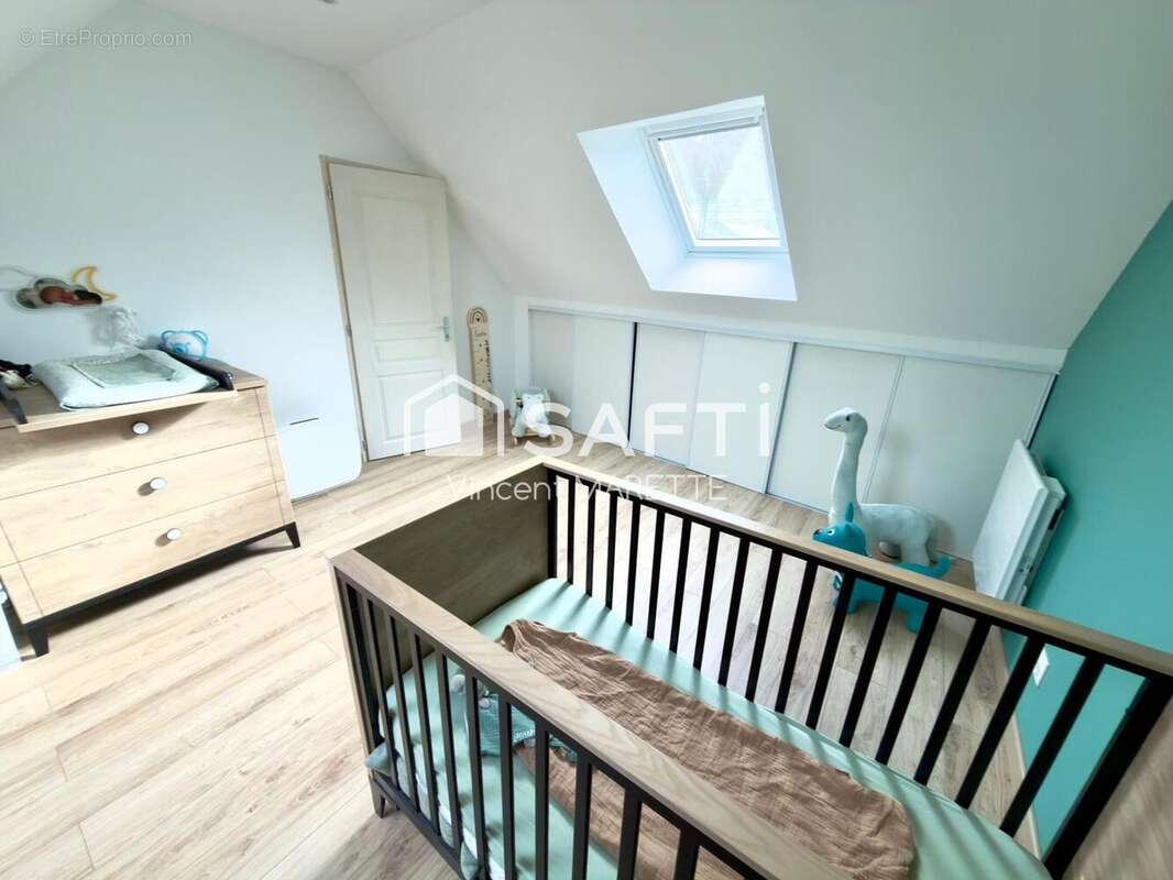 Maison 70 m² à Ully-Saint-Georges  - photo 5