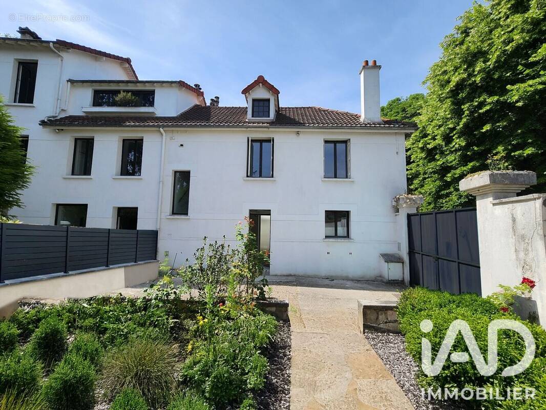 Photo 1 - Maison à CHEVILLY-LARUE