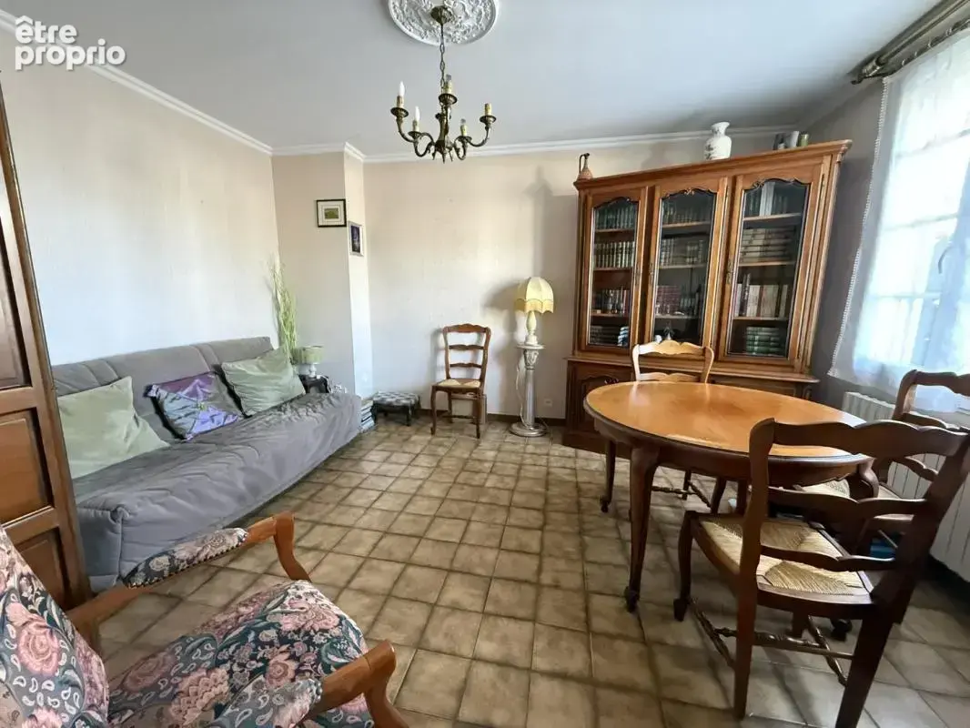 Maison 5 pièces 69 m² à vendre à Saint-Doulchard (18230) - photo 2