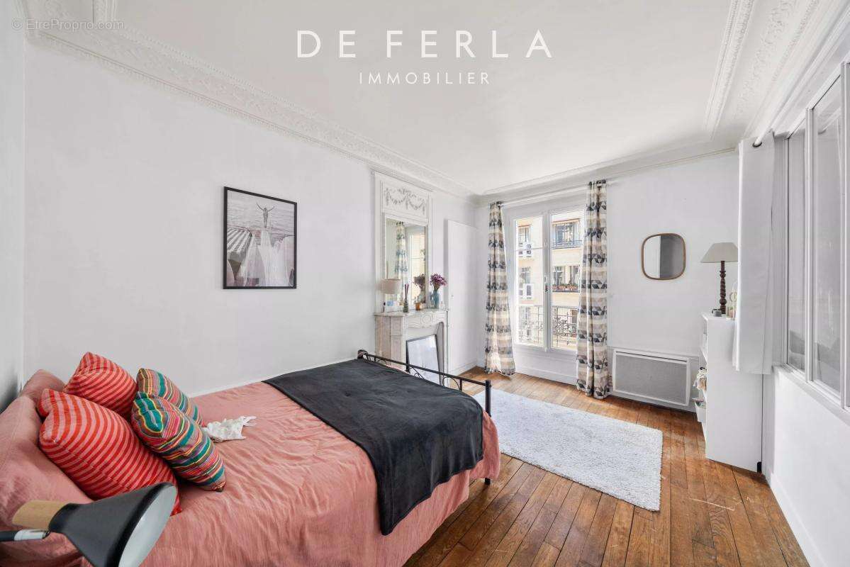 Appartement à PARIS-15E