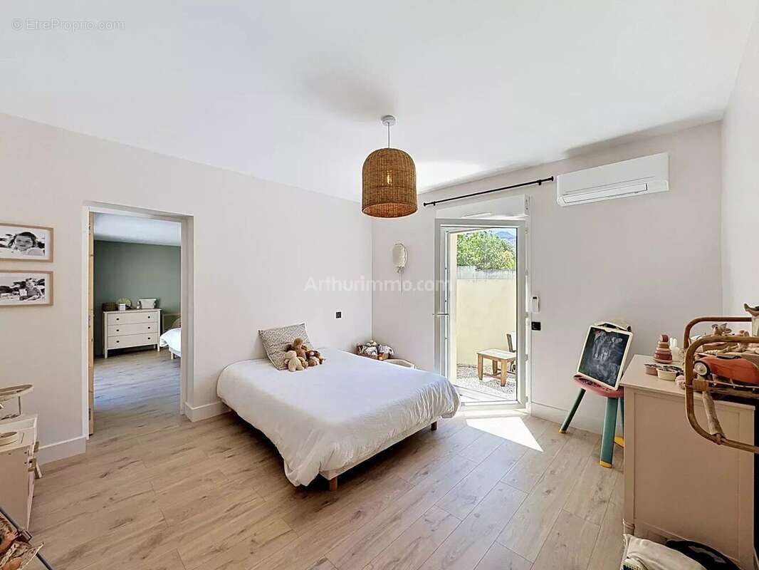 Appartement à CALVI