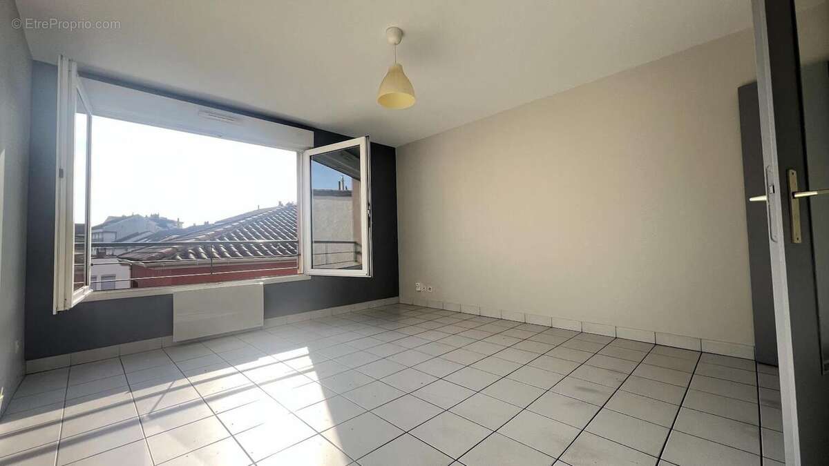 Photo 4 - Appartement à LYON-4E