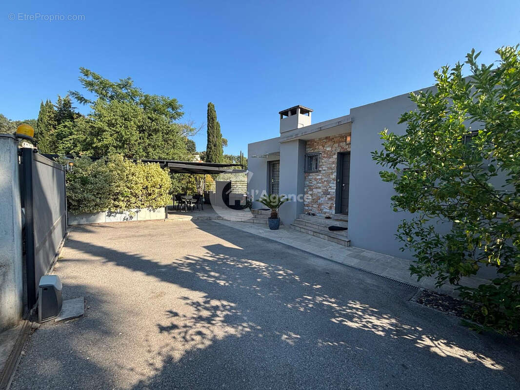 Superbe villa appartement de 110 m2 avec piscine privée et jardin - photo 17