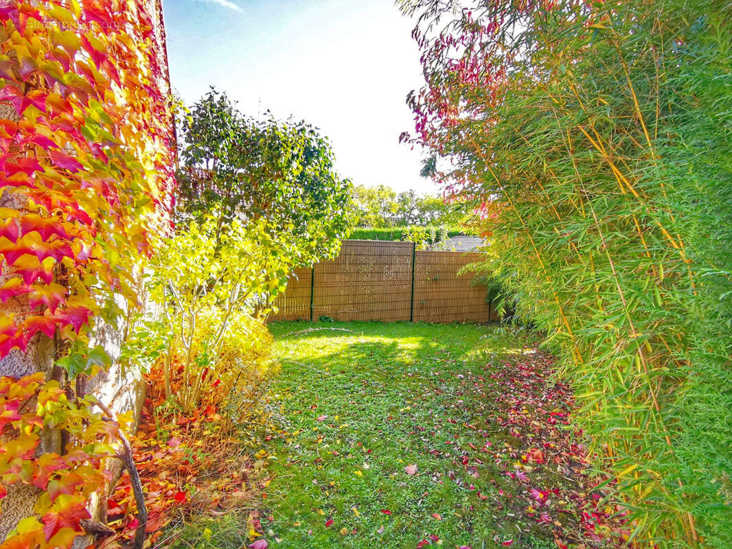 Maison à MAGNY-LES-HAMEAUX