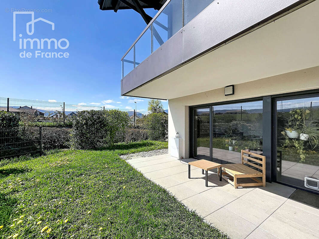 Appartement à VALLEIRY