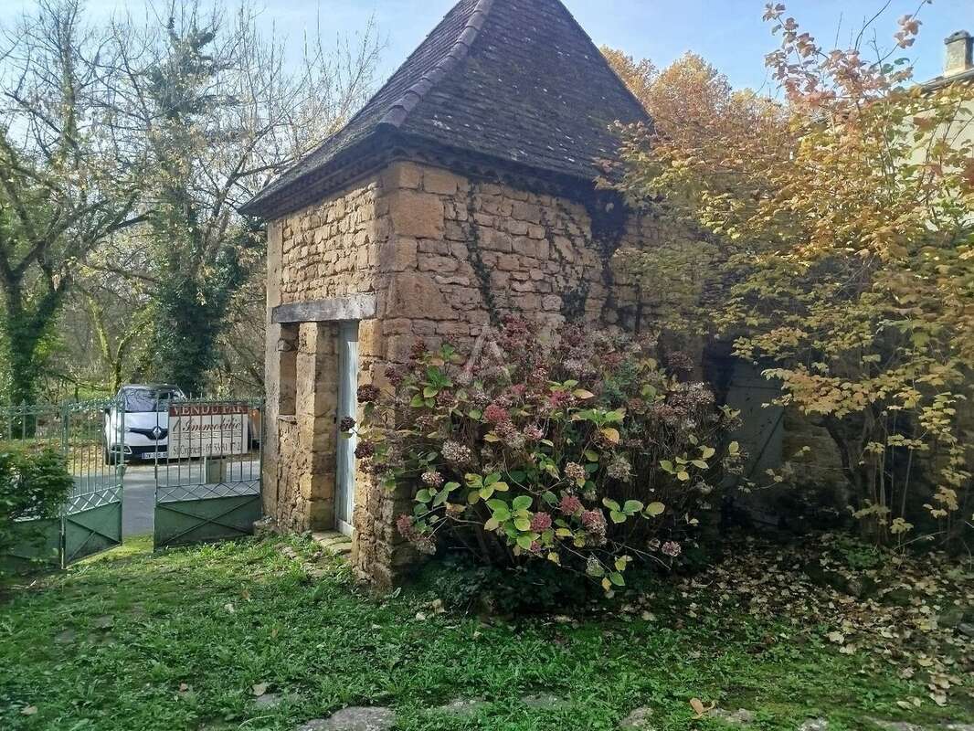 Maison à COUX-ET-BIGAROQUE