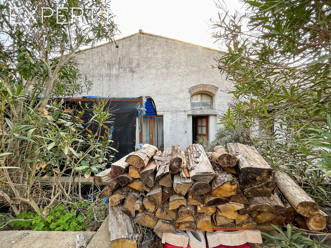 Appartement à POUSSAN