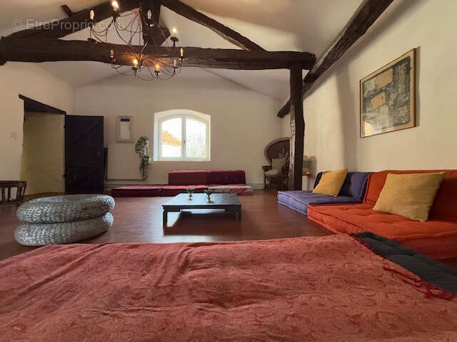 Maison à BELLENAVES