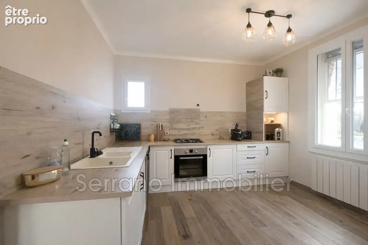 Maison 177 m² à Maillane  - photo 8