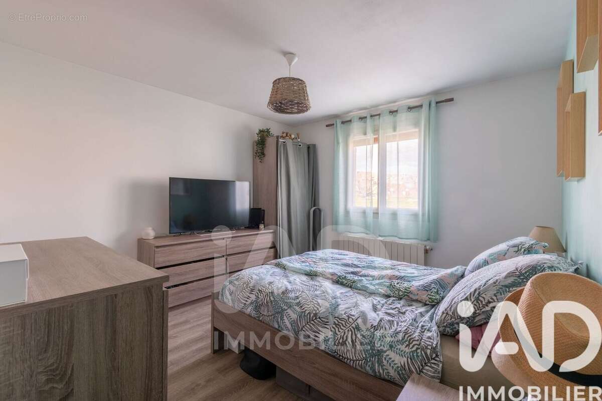 Photo 7 - Maison à EPONE