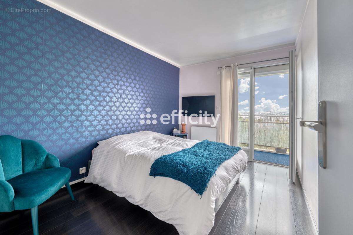 Appartement à NOGENT-SUR-MARNE