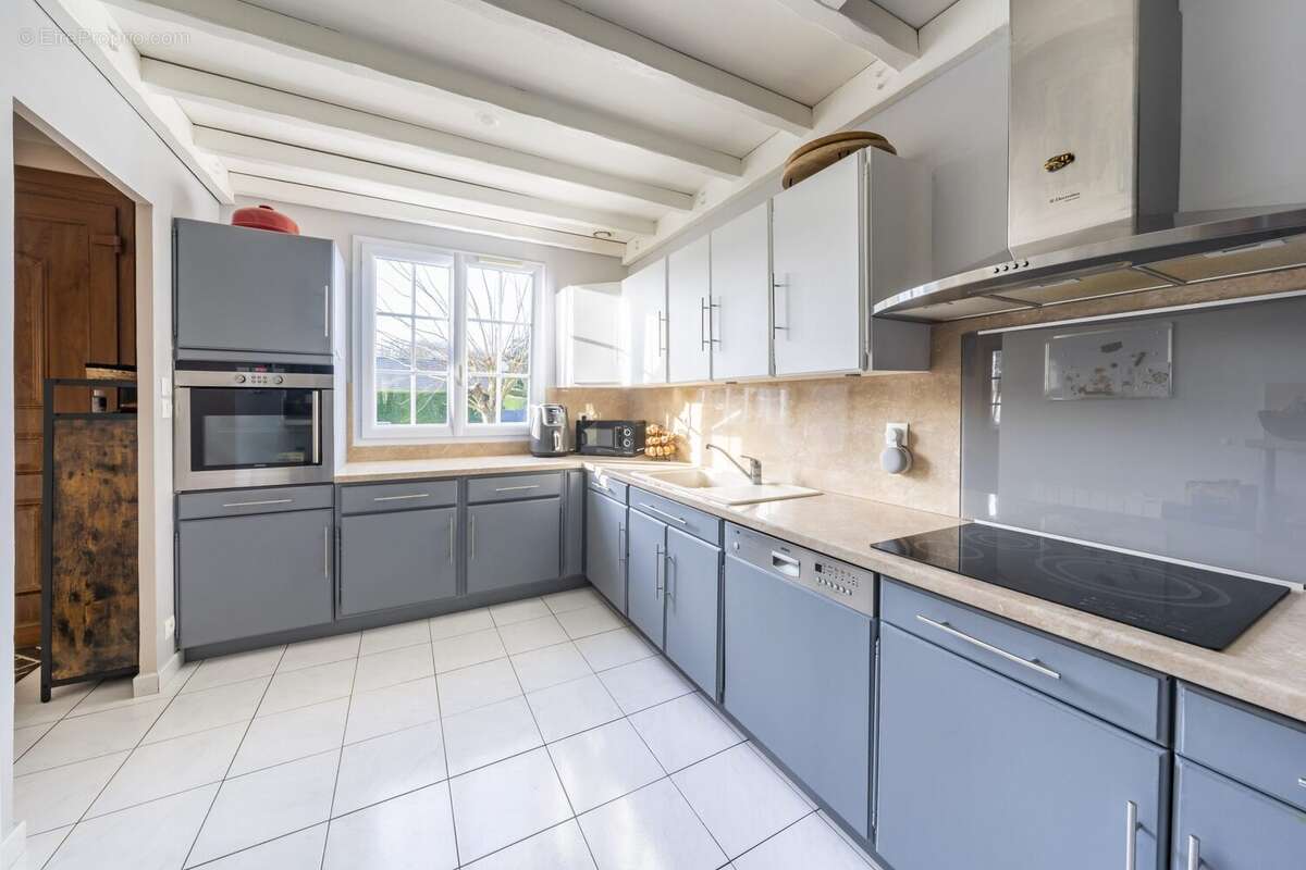 Maison à SAINT-FARGEAU-PONTHIERRY